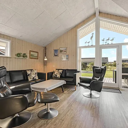 Spacious Well-kept Summerhouse By North Sea Sj593 Vakantiehuis Harboør