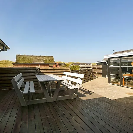 Spacious Well-kept Summerhouse By North Sea Sj593 펜션 Harboør