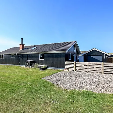 Spacious Well-kept Summerhouse By North Sea Sj593 펜션 *