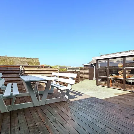 Spacious Well-kept Summerhouse By North Sea Sj593 펜션 Harboør
