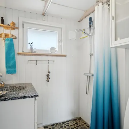 Spacious Well-kept Summerhouse By North Sea Sj593 Harboør